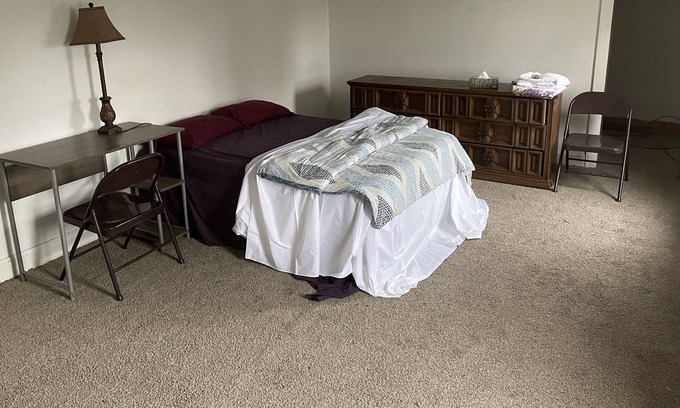 Lancaster Apartment | Your 2nd home 4 bd rooms 2.5 bath