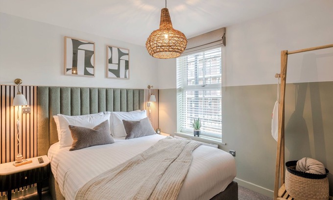 East Walworth Apartment | Your Apartment | Two Bed Apartment with Terrace