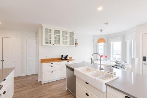 North End Apartment | Your Halifornian Home Trendy 3 Bedroom Flat