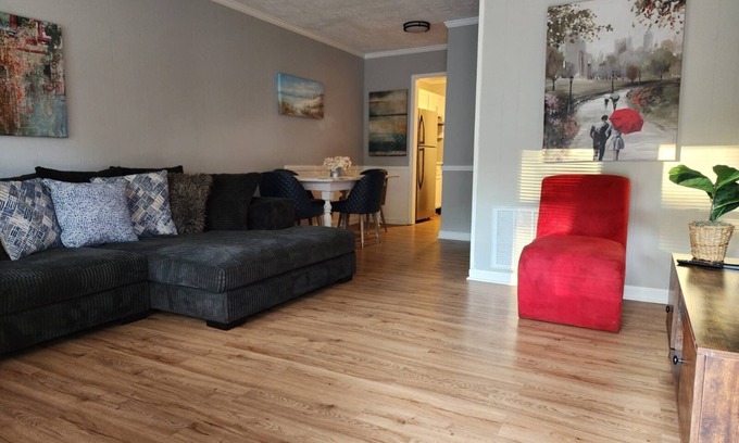 Silver Creek Apartment | Your Home Away from Home near Historic Romen