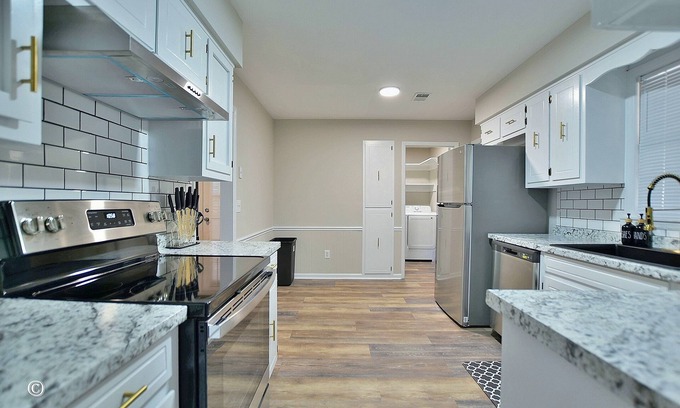 Columbus House | Your Home away from Home w/an added Game Room for kids!