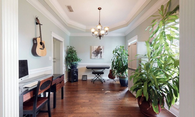 Clarksville House | Your Home away from Home - Entire house