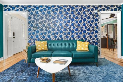 Durham House | Your Modern Family Retreat, Sleeps 10!