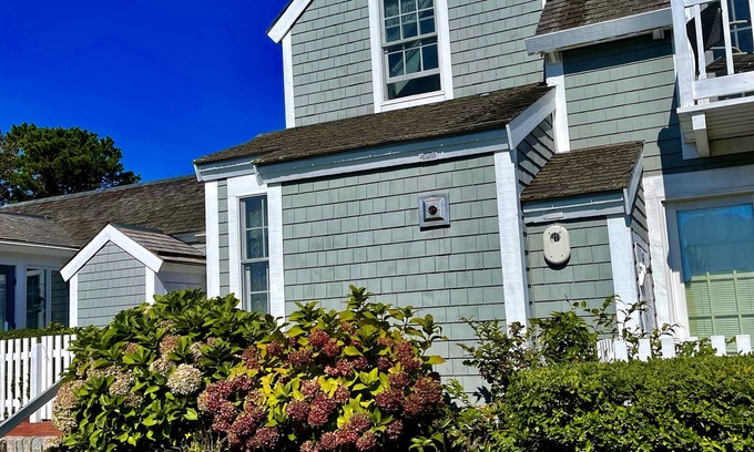 Mashpee House | Your Oasis Awaits