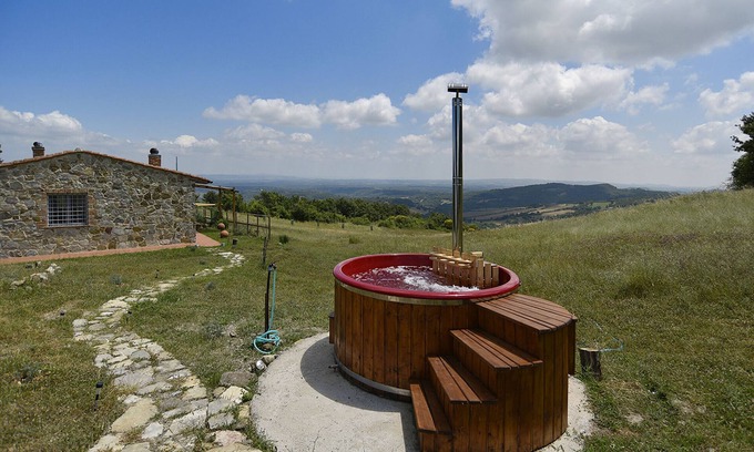 Castell'Azzara House | Your Own Private Tuscan Retreat with Stunning Views, Jacuzzi and Sauna
