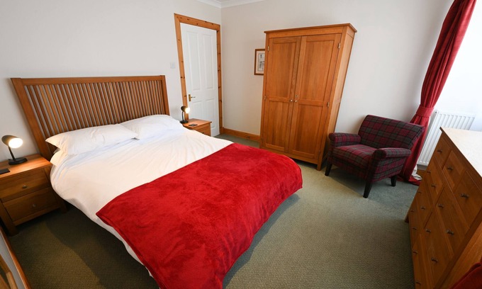 West Laroch Cottage | Your Tranquil Highland Escape Awaits at Our Barn Conversion Cottage near Glencoe