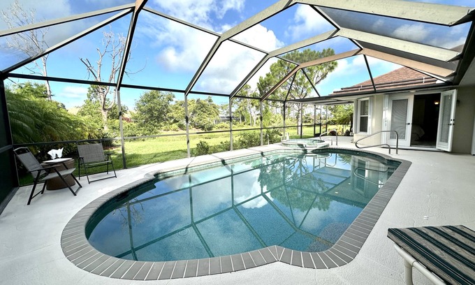 Pine Valley House | Your Tropical Oasis Awaits! Private home perfect for families.