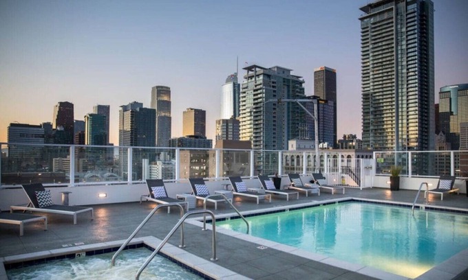 Historic Core Condo | Your Ultimate L.A. Getaway w/Rooftop Pool and GYM