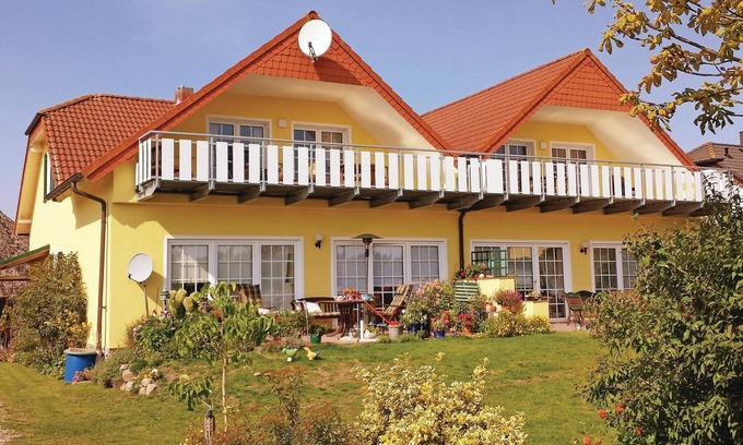 Neddesitz Apartment | Your vacation apartment is located in Neddesitz on the island of Rügen, very close to the sandy beac