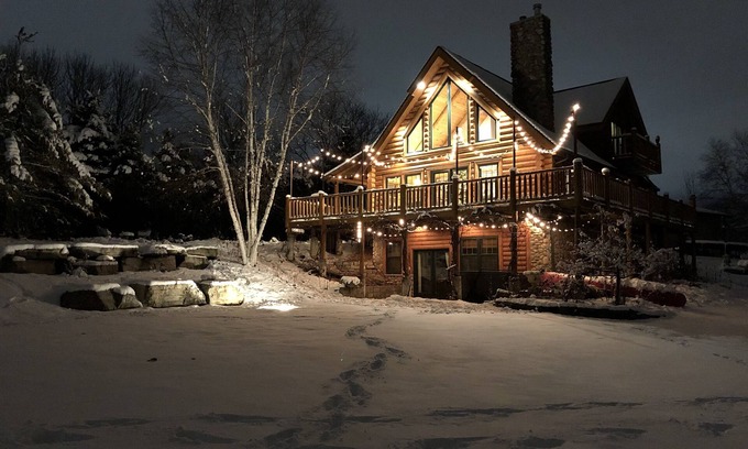 Little Chute House | Your vacation is waiting, come make some Memories!