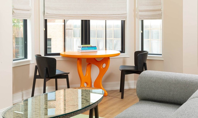 Queen Village Apartment | Yowie - Suite 203 Iconic Corner King
