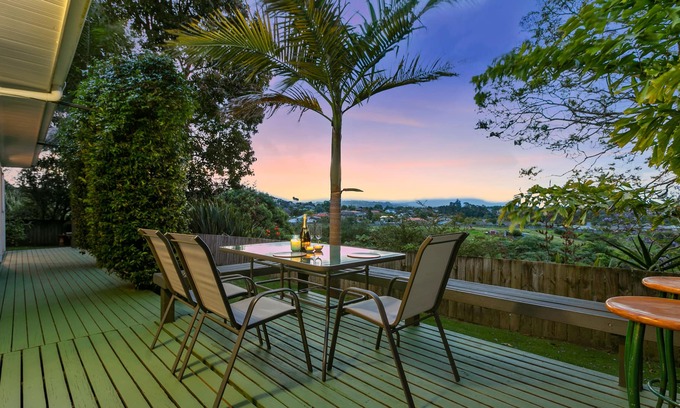 Bethlehem House | Zalonyika NZ - Tauranga Holiday Home