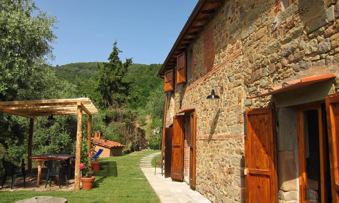 Pescia House | Zano PodereZano the house - apartment for 6 people