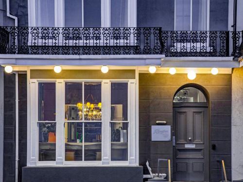 St Leonards-On-Sea Apartment | Zanzibar Beach House