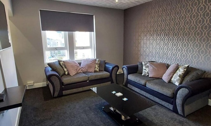 Glenisla Apartment | Zara Apartments