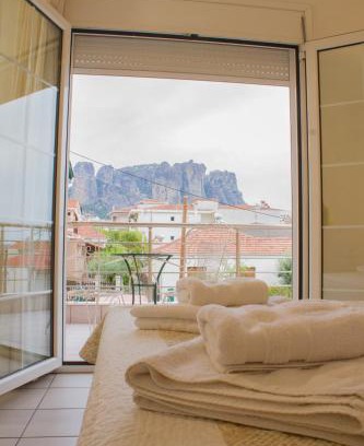 Kalambaka House | Zara'sHomeMeteora-The House Of The Rising Sun!