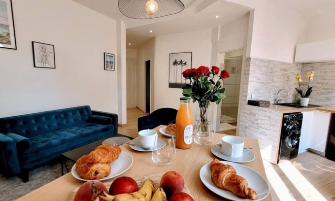 Quartier du Port Apartment | Ze Perfect Place - Comfortable 2 Bedroom Apartment - Asc - Port - Garibaldi