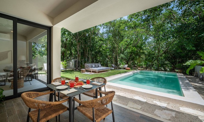 Puerto Aventuras Villa | Zen inspirated villa in jungle setting with AC, internet and pool!