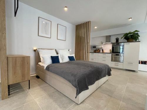 Heusteigviertel Apartment | Zentrales Innenstadt Studio mit Garage