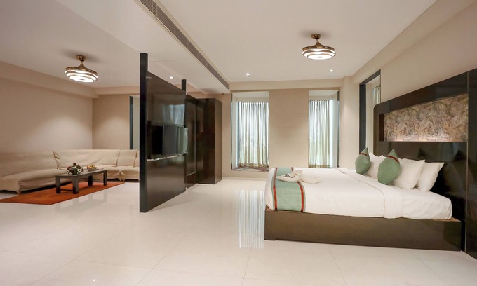 Surat Hotel | Zip By Spree Hotels Surat