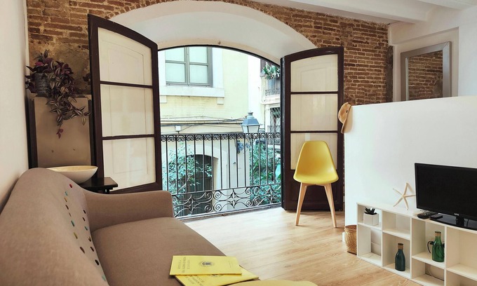 La Ribera Apartment | Zoe- Passatge Sert, Urquinaona. Palau de la Musica