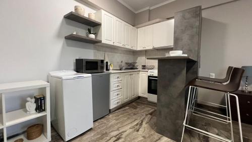 Zavlani Apartment | Zoufi's Studio in the Heart of the Old Town