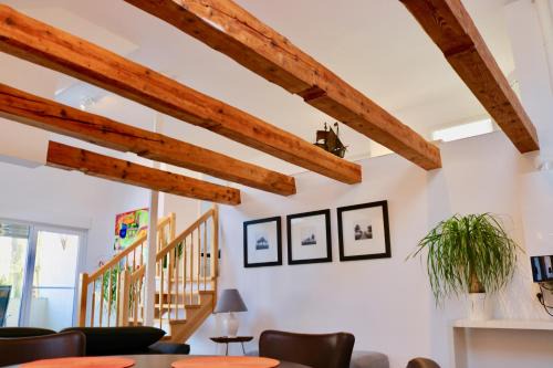 Region Hannover District Apartment | Zwei Ferienwohnungen Anker max 5 Personen & Leuchtturm max 4 Personen, direkt in Steinhude Scheunenviertel, Balkon, WLAN , Privater Parkplatz, Wallbox