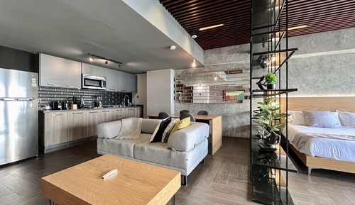 Business Apartment, Pool Access