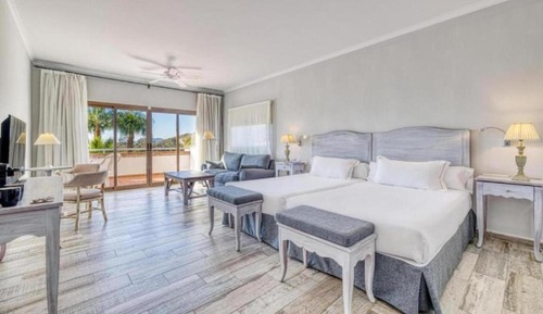 Junior Double Room