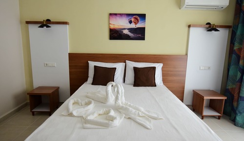 Basic Single Room, 1 Twin Bed, Mountain View
