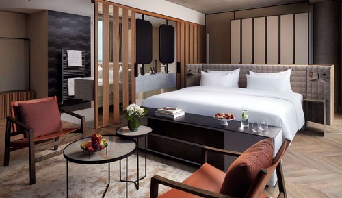 Junior Suite (Extra Bed 2 adults + 1 child)