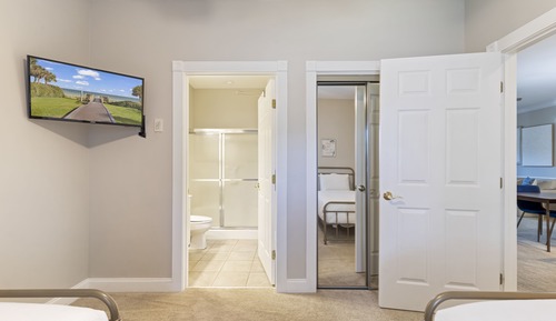 Signature Condo, 2 Bedrooms, Patio, Pool View