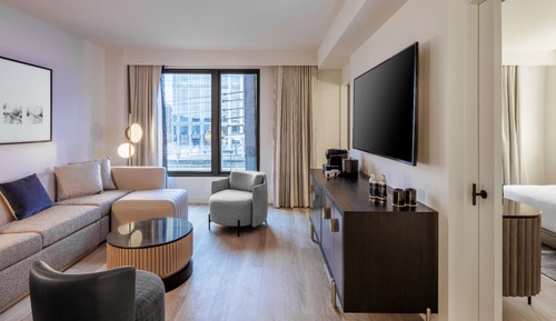 Junior Suite, 1 King Bed, Accessible (Mobility & Hearing)