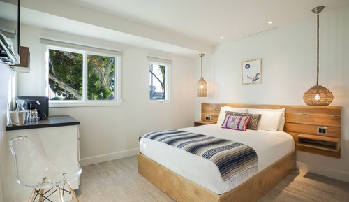 Standard Room, 1 Queen Bed, Ocean View (Upstairs)