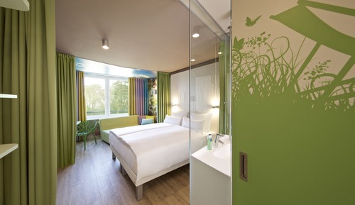 Double room nature