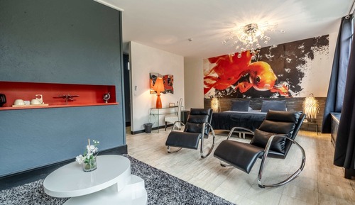Suite, Terrace, Garden View
