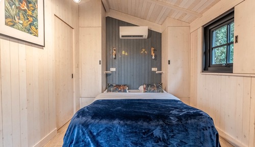 Comfort Cabin