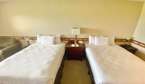 Room, Valley View