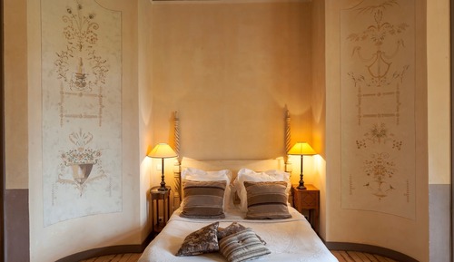 Room (Prestige, Logis)