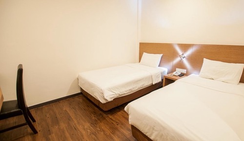 Standard Twin Room