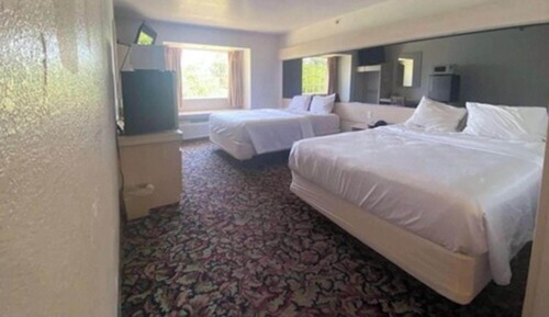 Standard Room, 2 Queen Beds, Smoking, Kitchenette