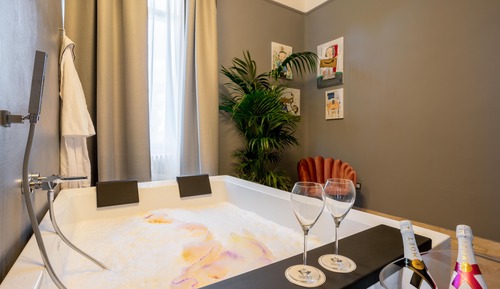 Executive Suite
