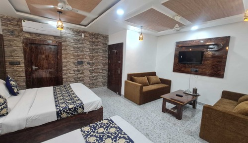 Premium Executive AC Room