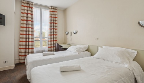 Standard Twin Room