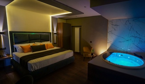 Exclusive Suite