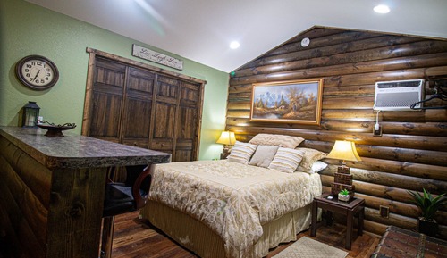 Comfort Cabin, Fireplace, Mountain View
