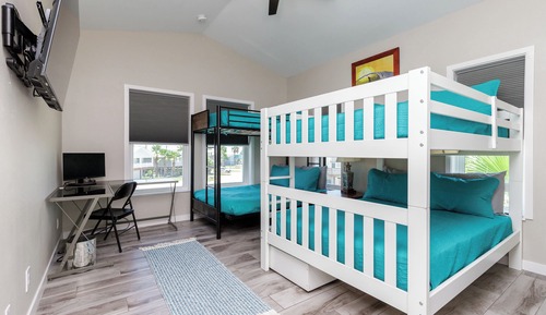 House, Multiple Beds, Balcony, Garden View (Sandollar Breeze)