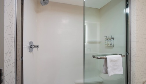 Suite, 2 Queen Beds, Accessible (Communications)