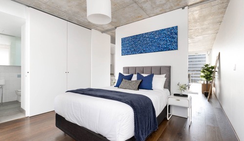 One Bedroom Apartment