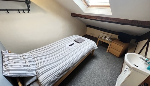 Basic Single Room
